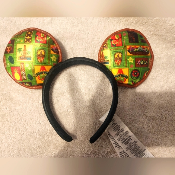 Disney's Official 50th Anniversary Ears (3 Available) - Picture 3 of 10
